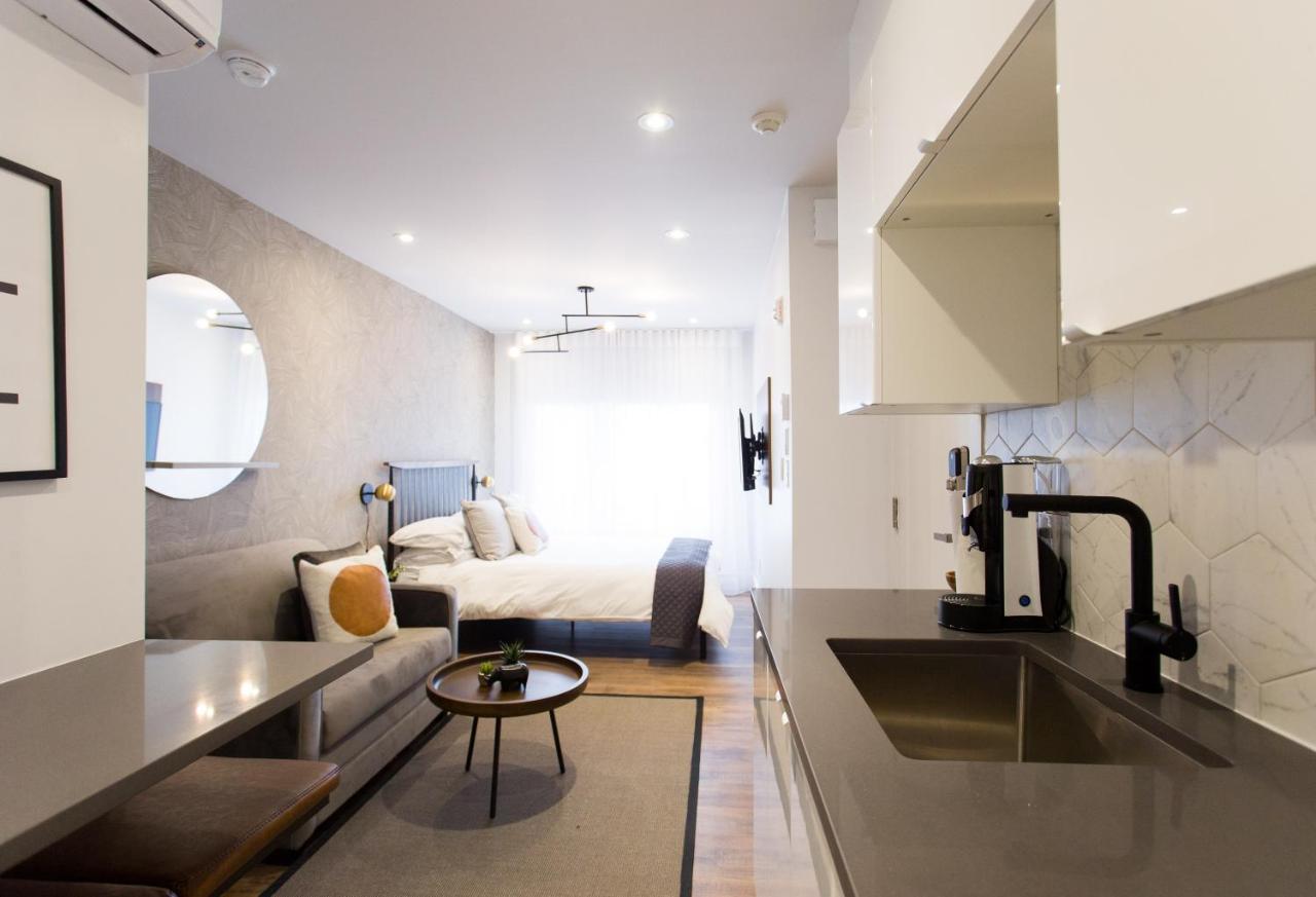 Blue Oasis Studio With Full Kitchen And Bath By Den Stays مونتريال المظهر الخارجي الصورة